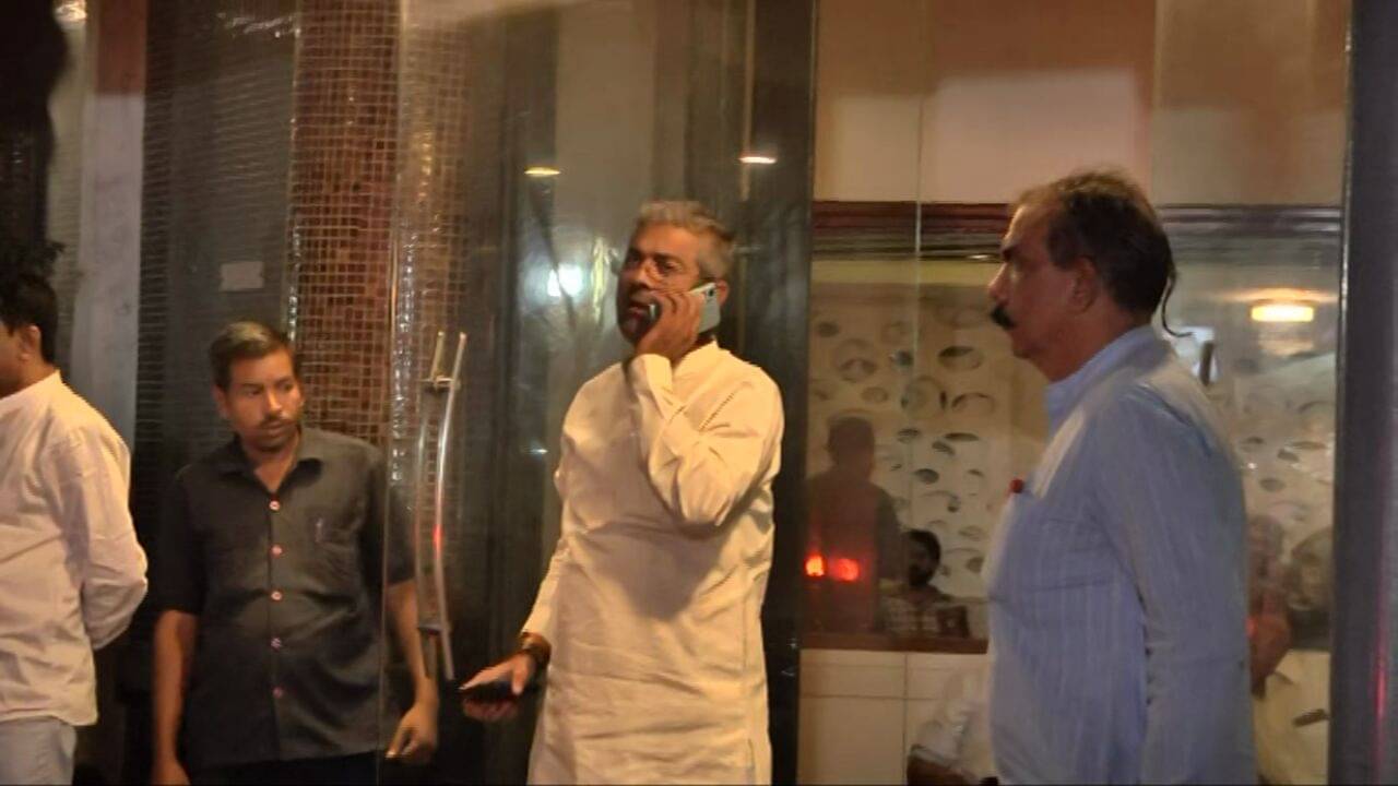 Gujarat Election 2022: કોંગ્રેસમાં ટિકિટ ફાળવણી વિવાદનો મુદ્દો દિલ્હી હાઇકમાન્ડ સુધી પહોંચ્યો, કોંગ્રેસે 26 લોકોને વિવાદ ખાળવા દિલ્હીથી મોકલ્યા