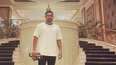 શ્રીલંકાનો ક્રિકેટર ધનુષ્કા ગુણાતિલકાએ પોતાનું અને ટીમનું નામ ખરાબ કરવામાં કોઈ કસર છોડી નથી. શ્રીલંકાનો આ ક્રિકેટરની રેપના આરોપમાં ધરપકડ કરવામાં આવી છે. સિડનીમાં થયેલી ધરપકડ બાદ ધનુષ્કા ગુણાતિલકાની મુસીબતમાં વધારો થયો છે. (PC-Dhanushka Gunathilaka Instagram)