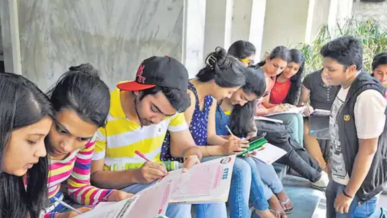 શું તમે EWS રિઝર્વેશનનો લાભ લેવા માંગો છો, તો આ 5 બાબતો ધ્યાનમાં રાખો