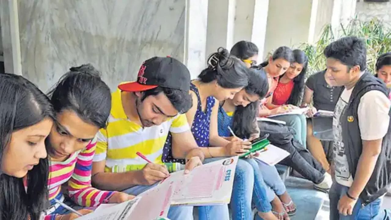 શું તમે EWS રિઝર્વેશનનો લાભ લેવા માંગો છો, તો આ 5 બાબતો ધ્યાનમાં રાખો