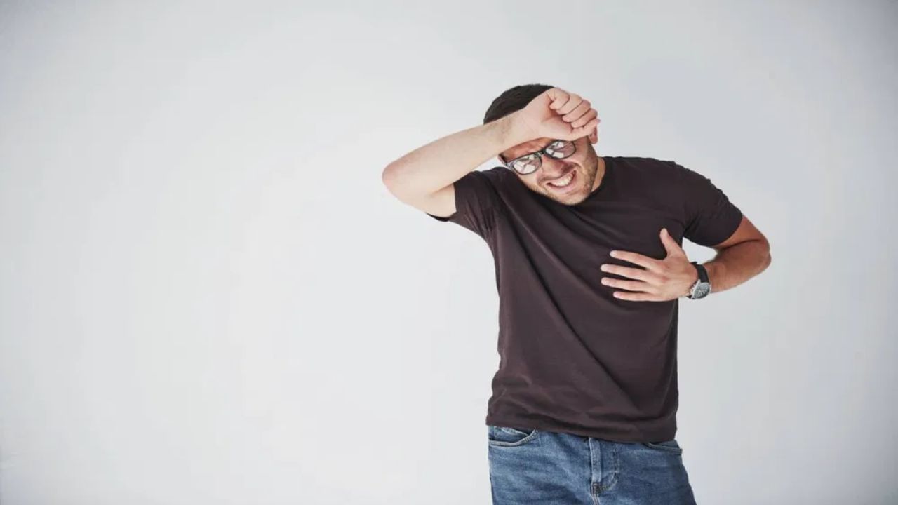 Heart Attack: જીવનશૈલીમાં કરો આ બદલાવ, હ્રદયરોગના હુમલાનો ખતરો ઓછો થશે