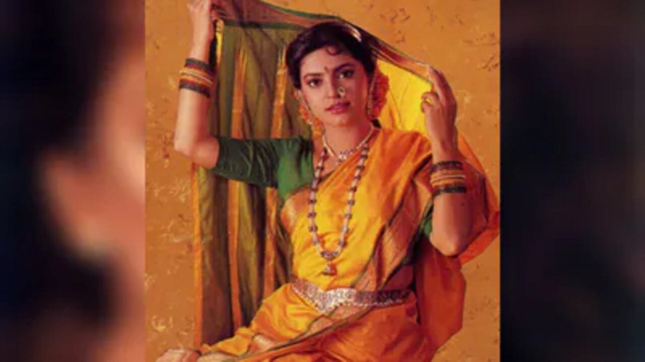 90ના દશકની સર્વશ્રેષ્ઠ અભિનેત્રી જૂહી ચાવલાએ એકથી વધુ શ્રેષ્ઠ ફિલ્મો આપી છે. 1984માં અભિનેત્રીએ 'મિસ ઈન્ડિયા'નો ખિતાબ પણ જીત્યો હતો.