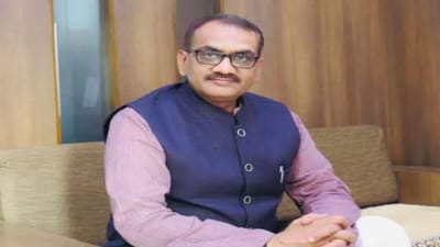 Gujarat Election 2022 : ટિકિટ ન મળતા નારાજ મનહર પટેલે અશોક ગેહલોત સાથે બંધ બારણે કરી બેઠક, પક્ષ ફેરવિચારણા કરે તેવી માગ