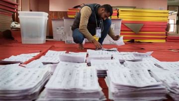 Nepal election: કોઈ ગઠબંધન માટે બહુમતીનો ચાન્સ નથી, સરકાર બનાવવાની કવાયતમાં વ્યસ્ત ઓલી-પ્રચંડ