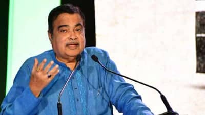 દરેક જિલ્લામાં સ્ક્રેપ વાહન કેન્દ્ર ખોલશે સરકાર, નવી ગાડી ખરીદવા પર મળશે આ ફાયદા