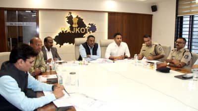 Gujarat Election 2022 : રાજકોટમાં ચૂંટણીમાં ઉમેદવારો-પક્ષો દ્વારા થતા ખર્ચ પર નજર રાખવા ચૂંટણી પંચની ત્રિ-સ્તરીય વ્યૂહરચના