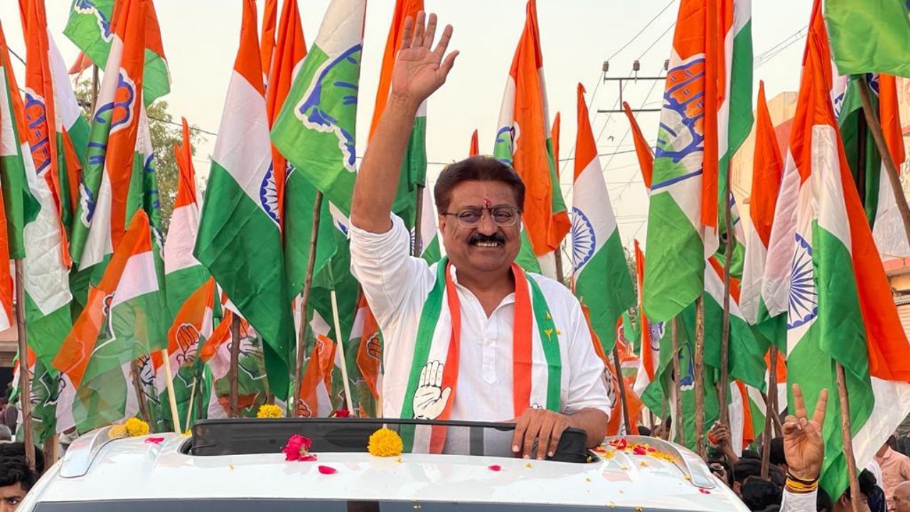 Gujarat  Election 2022 : રાજકોટ પૂર્વના કોંગ્રેસના ઉમેદવાર ઇન્દ્રનીલ રાજ્યગુરુ રોડ શો સાથે ચૂંટણી પ્રચારના શ્રી ગણેશ કર્યા