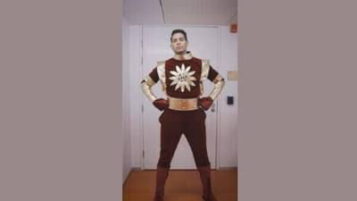 સિદ્ધાંત ચતુર્વેદી બન્યો શક્તિમાન, કહ્યું- મારું પેન્ટ ફાટી ગયું, તો વચ્ચે મારે ગંગાધર બનવું પડ્યું, જુઓ વાયરલ વીડિયો