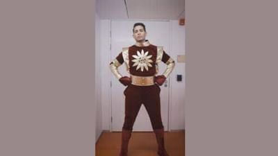 સિદ્ધાંત ચતુર્વેદી બન્યો શક્તિમાન, કહ્યું- મારું પેન્ટ ફાટી ગયું, તો વચ્ચે મારે ગંગાધર બનવું પડ્યું, જુઓ વાયરલ વીડિયો