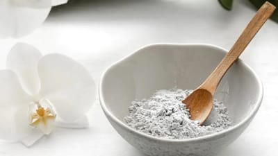 Skin Care : હવે મોંઘા બ્યુટી પ્રોડક્ટ્સને ના કહો, કોર્નસ્ટાર્ચનો ઉપયોગ કરીને ગ્લોઇંગ સ્કિન મેળવો