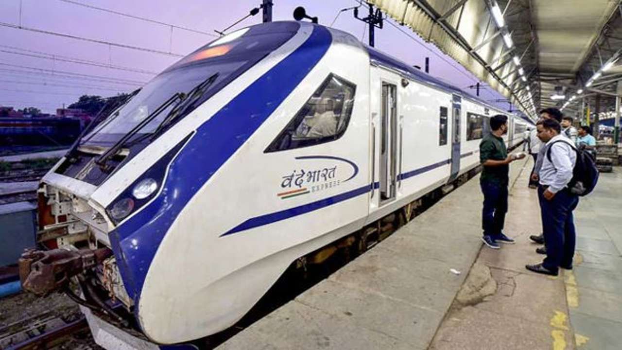 કેન્દ્રીય મંત્રી દર્શના જરદોશની જાહેરાત: Vande bharat train હવે બોરિવલી સ્ટેશને પણ ઉભી રહેશે, રવિવારે પણ દોડશે