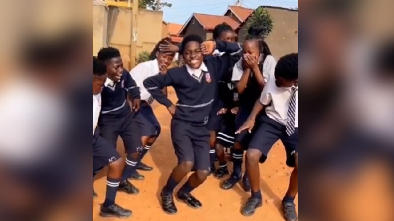 ગોવિંદાના સોંગ પર આફ્રિકન બાળકોએ કર્યો જબરદસ્ત ડાન્સ, લોકો જોતા રહી ગયા ! જુઓ વાયરલ વીડિયો