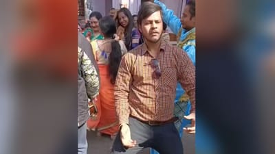 છોકરાએ આવો કર્યો 'દારૂ ડાન્સ', વીડિયો જોયા બાદ લોકોએ કહ્યું- ટેસ્ટ કર્યા પછીની શરૂઆત