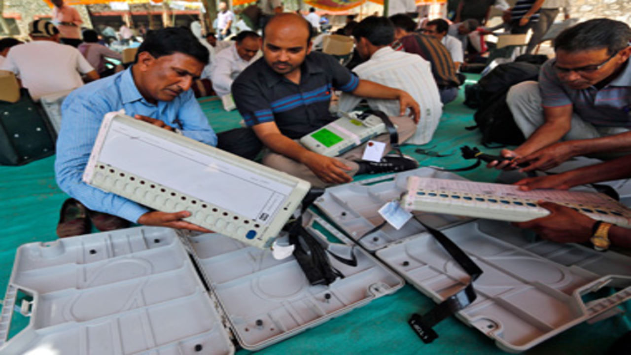 Gujarat Election 2022 : ધરમપુરમાં મતદાન બાદ બબાલ, EVMમાં છેડછાડ થઇ હોવાના આક્ષેપ અંગે કલેકટરે કર્યો ખુલાસો