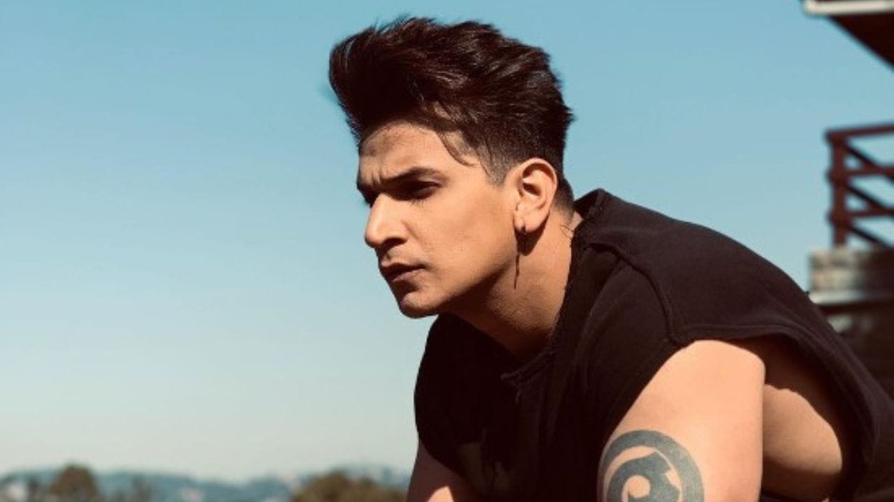 પ્રિન્સ નરુલાને પણ બિગ બોસના ઘરમાં ખાસ ઓળખ મળી, પ્રિન્સને રિયાલિટી શોનો બાદશાહ કહેવામાં આવે છે. નચ બલિયેથી લઈ રોડિઝ એક્સ 2 અને સ્પિલટ્સવિલા 8ની વિજેતા રહી ચૂકી છે.