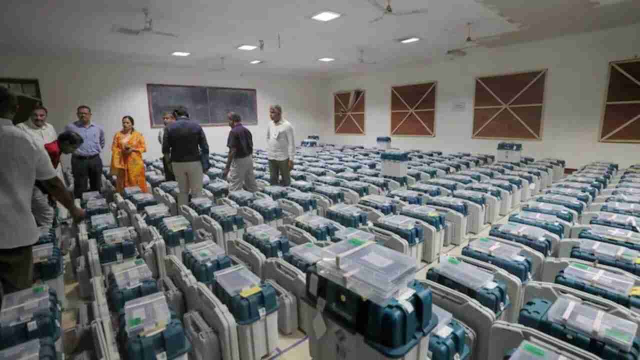 EVM Strong Room એટલે શું? જાણો નેતા-કાર્યકર્તાઓ કેમ બને છે તેના વોચમેન