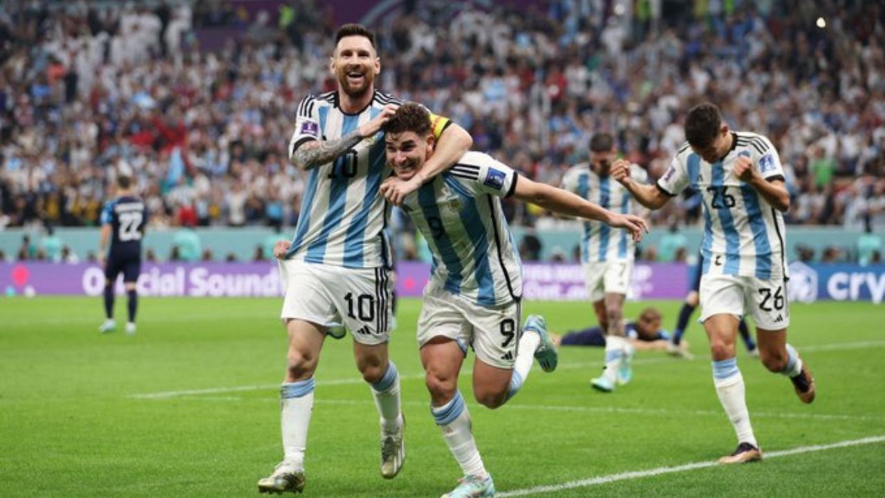 Argentina vs Croatia Semi Final : મેસ્સીની ટીમ આર્જેન્ટિના પહોંચી ફાઈનલમાં, ક્રોએશિયા સામે સેમિફાઈનલમાં 3-0થી ભવ્ય જીત મેળવી