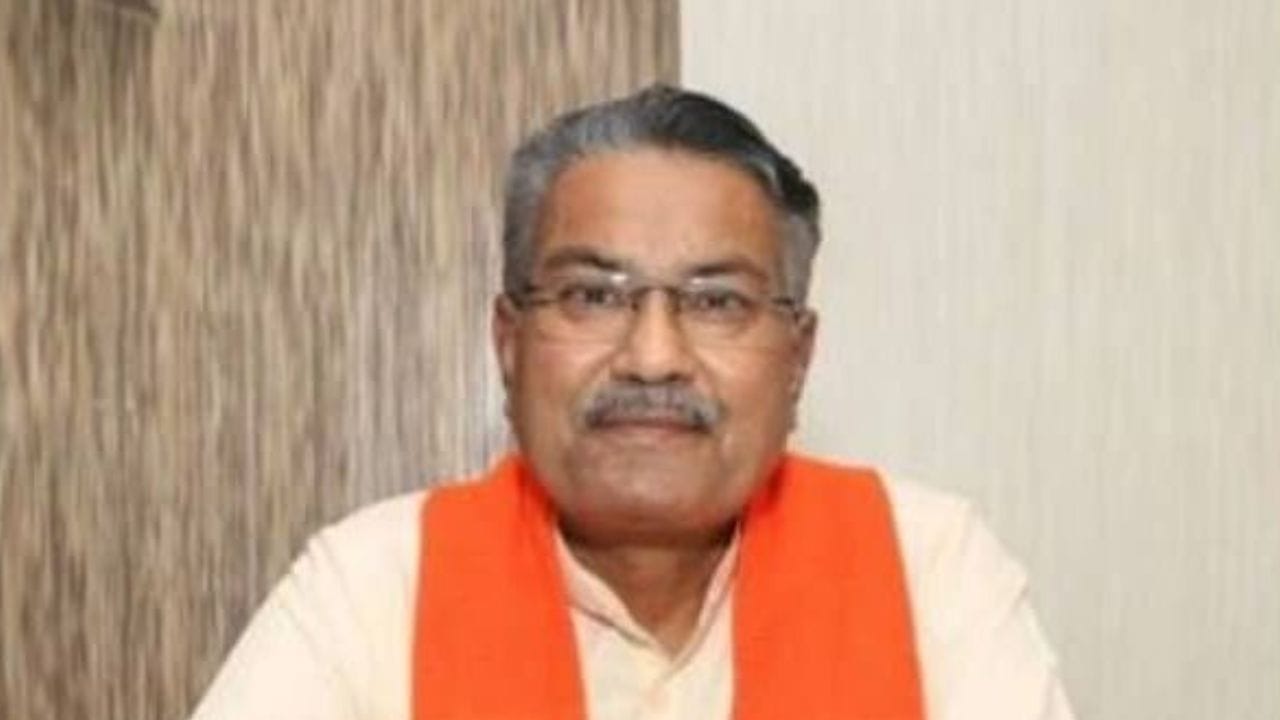 Rajkot : રાજ્યમા ખાતર કોઇ અછત નથી, કેન્દ્ર સરકાર તરફથી સાડા બાર લાખ ટન યુરિયા ખાતરનો જથ્થો મંજુર : રાઘવજી પટેલ Rajkot : રાજ્યમા ખાતર કોઇ અછત નથી, કેન્દ્ર સરકાર તરફથી સાડા બાર લાખ ટન યુરિયા ખાતરનો જથ્થો મંજુર : રાઘવજી પટેલ