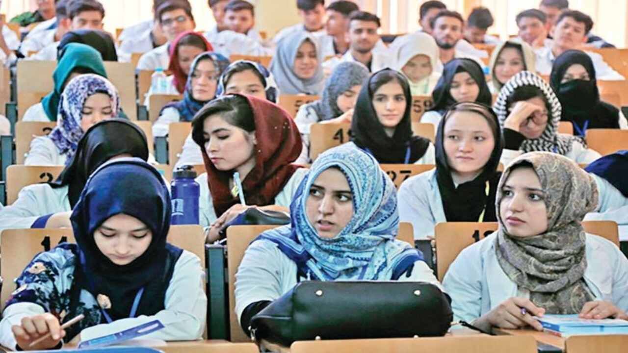 અફઘાનિસ્તાનમાં તાલિબાની ફતવાનો વિદ્યાર્થીઓમાં વિરોધ, છોકરીઓના સમર્થનમાં ‘બૉયકોટ ક્લાસ’ અભિયાન શરૂ કર્યું