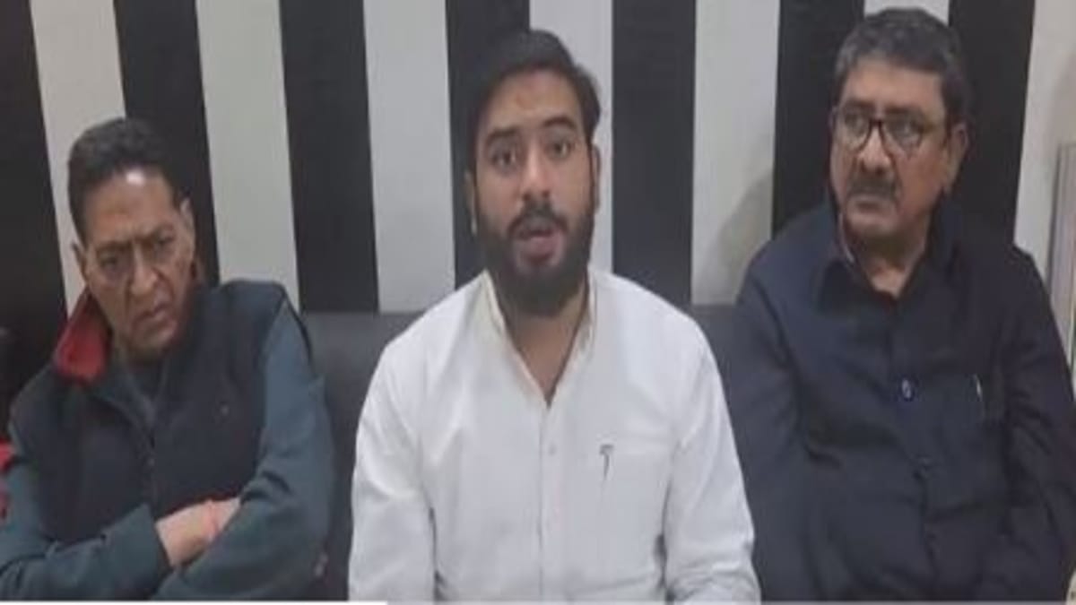 DELHI : AAPમાંથી કોંગ્રેસના કાઉન્સિલરો થોડાક જ કલાકોમાં પરત ફર્યા, સોશિયલ મીડિયા પર ભૂલ બદલ માફી માગી