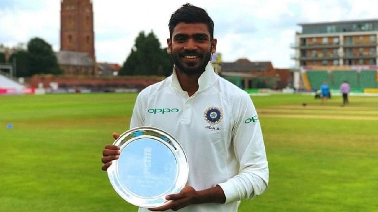 ગુજરાતની ટીમે યુવા ક્રિકેટર કેએસ ભારતને 1.2 કરોડમાં ખરીદ્યો છે. ઓક્શનમાં બ્રેક સુધી ગુજરાતની ટીમ પાસે 9.55 કરોડનું બજેટ અને 3 (1 વિદેશી) ખેલાડીઓની જગ્યા ખાલી હતી. તે સિવાય ઉર્વીલ પટેલ ( 20 લાખ), જોશુઆ લિટલ (4.4 કરોડ), મોહિત શર્મા (50 લાખ)નો પણ ટીમમાં સમાવેશ કરવામાં આવ્યો છે. 