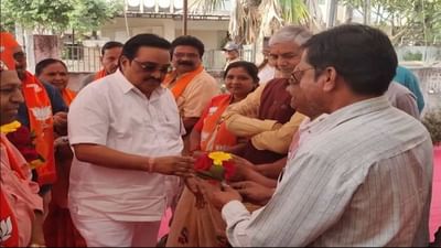 ગુજરાત ચૂંટણી 2022: સી આર પાટીલે છોટાઉદેપુરની લીધી ઓચિંતી મુલાકાત, તમામ બેઠકોના ઉમેદવારો સાથે કરી ચૂંટણીલક્ષી ચર્ચા ગુજરાત ચૂંટણી 2022: સી આર પાટીલે છોટાઉદેપુરની લીધી ઓચિંતી મુલાકાત, તમામ બેઠકોના ઉમેદવારો સાથે કરી ચૂંટણીલક્ષી ચર્ચા