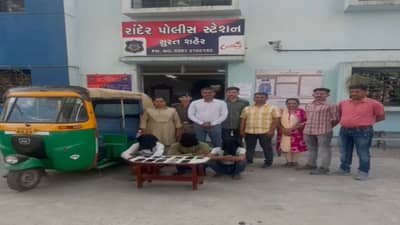 સુરતમાં રિક્ષામાં મુસાફરોના કિંમતી સામાન અને મોબાઈલની ચોરી કરતી ગેંગ રાંદેર પોલીસે ઝડપી પાડી
