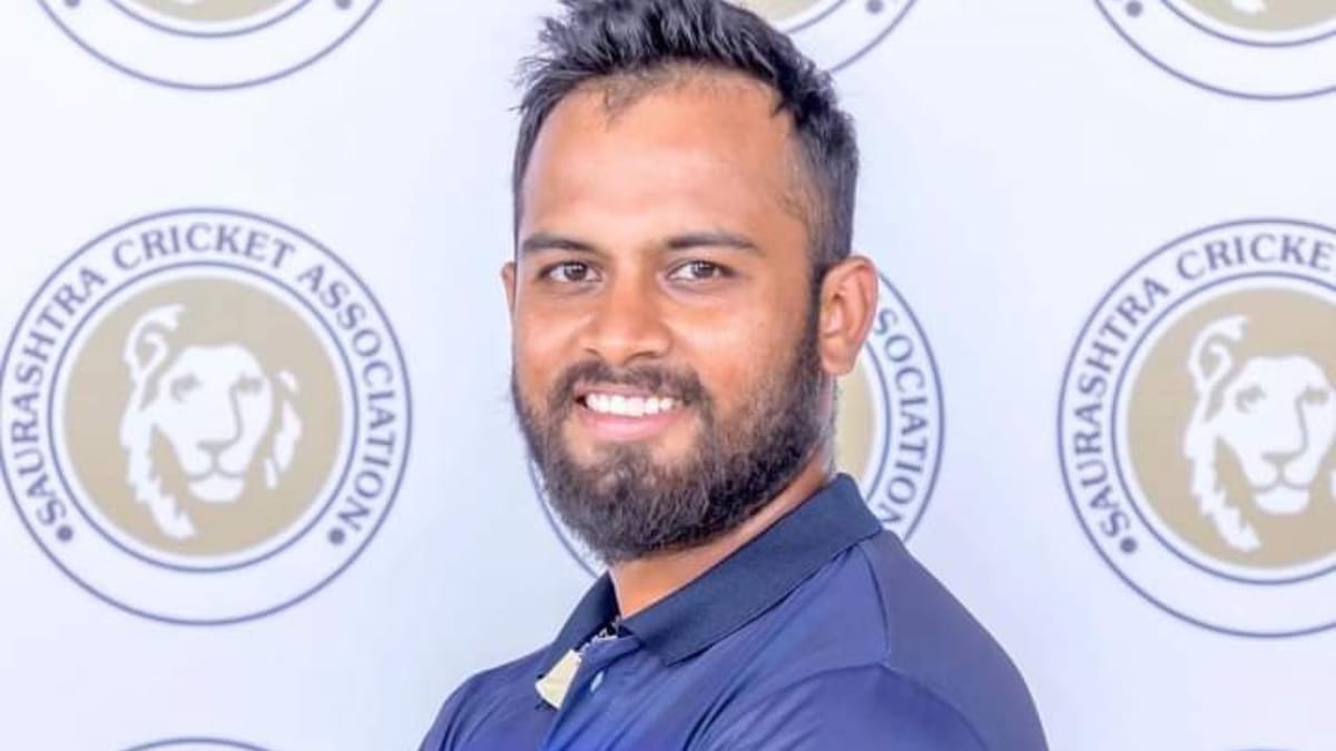 રાજકોટ: સૌરાષ્ટ્રના વધુ એક ક્રિકેટરની IPLમાં એન્ટ્રી,રાજકોટના સમર્થ વ્યાસ સનરાઇઝર્સ હૈદરાબાદ તરફથી રમશે