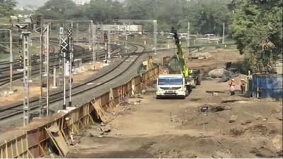 વંદે ભારત ટ્રેનના અકસ્માત રોકવા રેલવે લાઈનની બંને તરફ બેરિયર લગાવવાનો રેલવે તંત્રનો મોટો નિર્ણય વંદે ભારત ટ્રેનના અકસ્માત રોકવા રેલવે લાઈનની બંને તરફ બેરિયર લગાવવાનો રેલવે તંત્રનો મોટો નિર્ણય