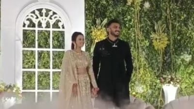 Gujarati Video : નડિયાદમાં ક્રિકેટર અક્ષર પટેલનું રિસેપ્શન યોજાયું, જીવનની નવી ઇનિંગ શરૂ કરી Gujarati Video : નડિયાદમાં ક્રિકેટર અક્ષર પટેલનું રિસેપ્શન યોજાયું, જીવનની નવી ઇનિંગ શરૂ કરી