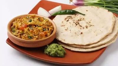 શું તમે જાણો છો એક થાળીમાં એક સાથે 3 રોટલી કેમ નથી પીરસાતી ! વાંચો શું છે કારણ