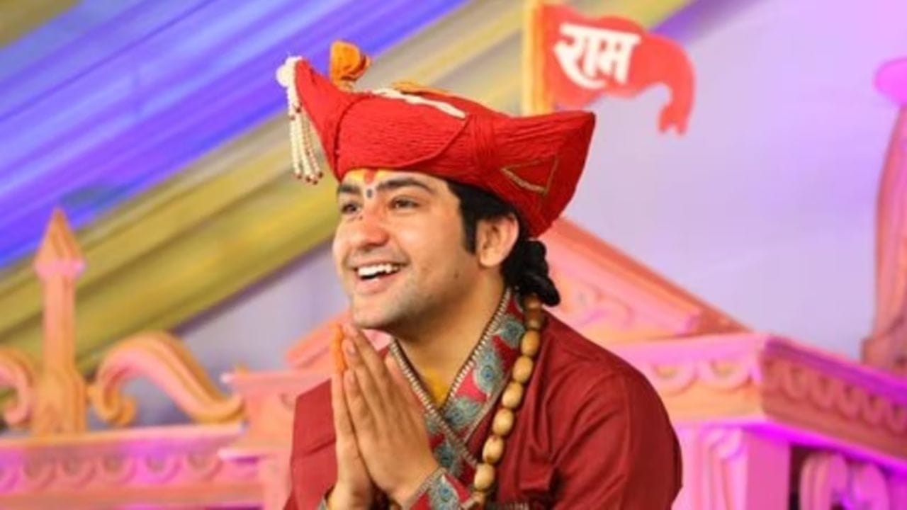 'કાયદે મેં રહોગે તો ફાયદે મેં રહોગે...' બાગેશ્વર ધામના ધીરેન્દ્ર શાસ્ત્રીએ હવે કોના પર નિશાન સાધ્યું?