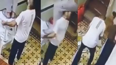 Funny Video : હજી કરો જુગાડ... બલ્બ બદલવો પડ્યો ભારે, હાડકા ભાંગ્યા એ પાછા અલગ...