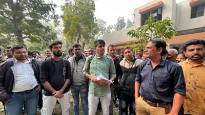 ગુજરાત યુનિવર્સિટીમાં લેવાનાર CCC ની પરીક્ષા ટેકનીકલ કારણોસર મોકૂક રખાતા સરકારી કર્મચારીઓ નારાજ