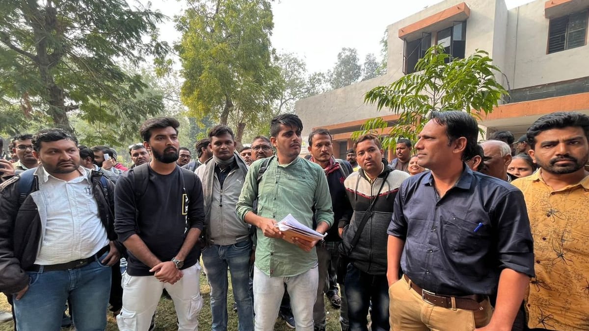 ગુજરાત યુનિવર્સિટીમાં લેવાનાર CCC ની પરીક્ષા ટેકનીકલ કારણોસર મોકૂક રખાતા સરકારી કર્મચારીઓ નારાજ