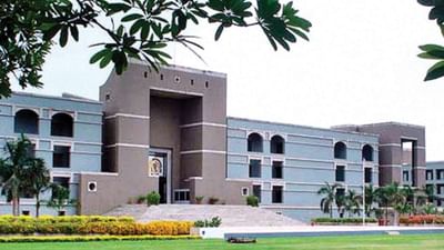 Gujarati Video: રખડતા ઢોર મુદ્દે હાઈકોર્ટે AMCને કરી તાકીદ, ઢોર પકડવાની કામગીરી સતત ચાલુ રાખવા આદેશ Gujarati Video: રખડતા ઢોર મુદ્દે હાઈકોર્ટે AMCને કરી તાકીદ, ઢોર પકડવાની કામગીરી સતત ચાલુ રાખવા આદેશ