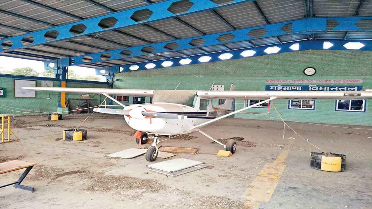 Video : મહેસાણામાં થશે પ્લેનની થશે હરાજી, કંપનીએ વેરો ન ભરતા પાલિકા કરશે કડક કાર્યવાહી