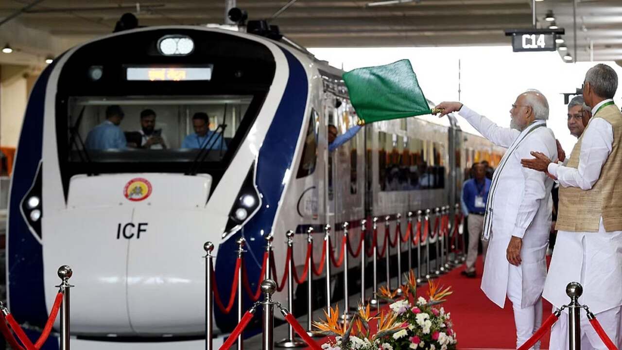 PM મોદી આજે 8મી વંદે ભારત ટ્રેનને કરાવશે પ્રસ્થાન, તેલુગુ ભાષી બે રાજ્યોને જોડશે ટ્રેન