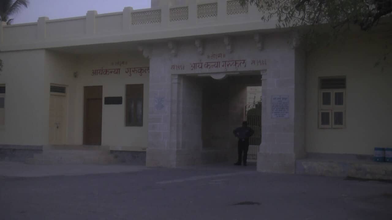 Video: આર્યકન્યા ગુરુકુળમાં વિદ્યાર્થિની સાથે રેગિંગનો આક્ષેપ, વિદ્યાર્થિનીને સજાતીય સંબંધો માટે દબાણ કરાતું હોવાનો આરોપ