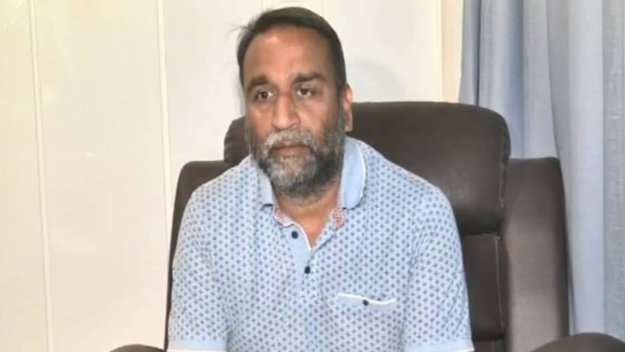 Ahmedabad : રાજ્યમાં વ્યાજખોરોનો ત્રાસ યથાવત, કરોડોનું વ્યાજ વસૂલતા છતાં ધમકી આપતા પીડિતે આત્મહત્યાનો કર્યો પ્રયાસ