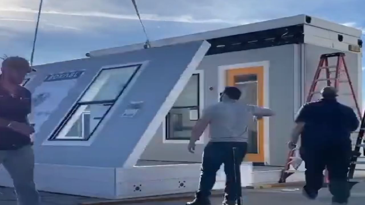 Twitter Viral Video : 'ડબ્બો' મિનિટોમાં આલીશાન ઘર બન્યો, આનંદ મહિન્દ્રા પણ ટેકનોલોજીથી થયા પ્રભાવિત
