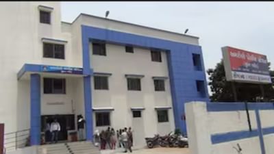 Surat: સ્પાની આડમાં ચાલતા કુટણખાના પર પોલીસના દરોડા, 10 ગ્રાહકો અને એક સંચાલકની ધરપકડ