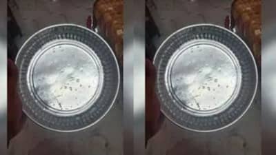 Viral Photo : 20 વર્ષ સુધી એક જ થાળીમાં ભોજન કરતી હતી માતા, મૃત્યુ બાદ તેનું કારણ જાણી ભાવુક થયા લોકો