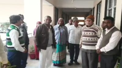 Arvalli : ભિલોડાના ભુતાવડ ગામે પ્રેમલગ્ન મુદ્દે યુવકના પરિવારને સજા,ગામની બહાર રહેવા કર્યા મજબૂર