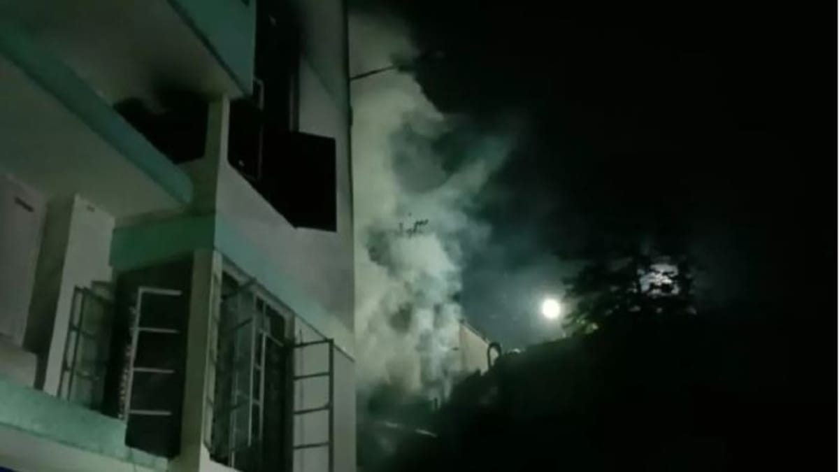 ઝારખંડના ધનબાદની હોસ્પિટલમાં ભીષણ આગ, બે તબીબ સહિત છના મોત