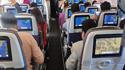 લો બોલો, ક્રુ મેમ્બર સાથે મારપીટ કરી વિદેશી મહિલાએ ઉતાર્યા કપડા, ફ્લાઈટમાં સર્જાયો હાઈવોલ્ટેજ ડ્રામા