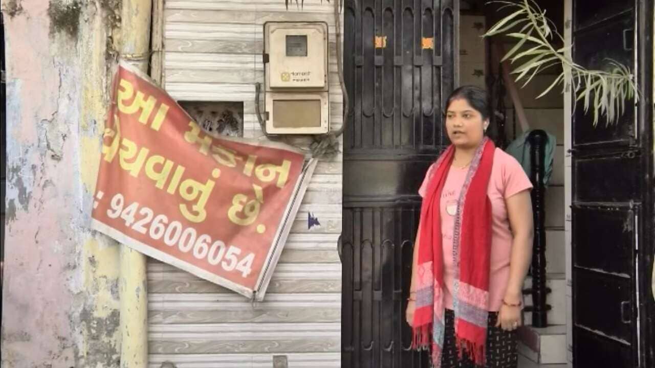 Video: અમદાવાદમાં ગંદકી દૂર કરવા ડોર ટુ ડોર ગાડીની સંખ્યા વધારવાના નિર્ણયને કોંગ્રેસે ગણાવ્યો ઉતાવળિયો અને ભૂલ ભરેલો નિર્ણય