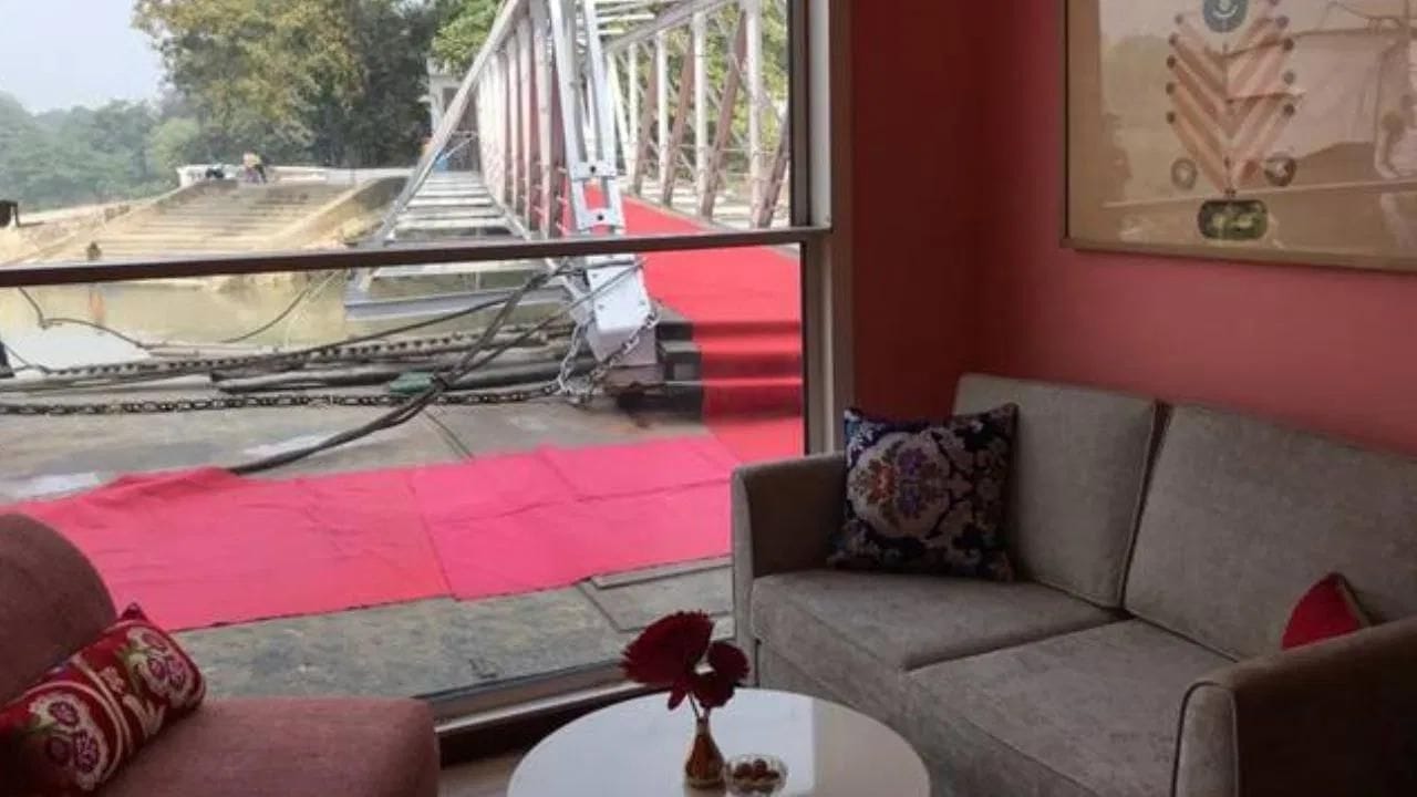 કેન્દ્રીય બંદરો, શિપિંગ અને જળમાર્ગ મંત્રી સર્બાનંદ સોનોવાલે કહ્યું છે કે એમવી ગંગા વિલાસના ઉદ્ઘાટન સાથે, ભારત નદી ક્રૂઝ મુસાફરીના વૈશ્વિક નકશાનો ભાગ બની જશે. તેમણે કહ્યું કે આનાથી દેશમાં નદી પર્યટન ક્ષેત્રે અપાર સંભાવનાઓના દ્વાર ખુલશે.