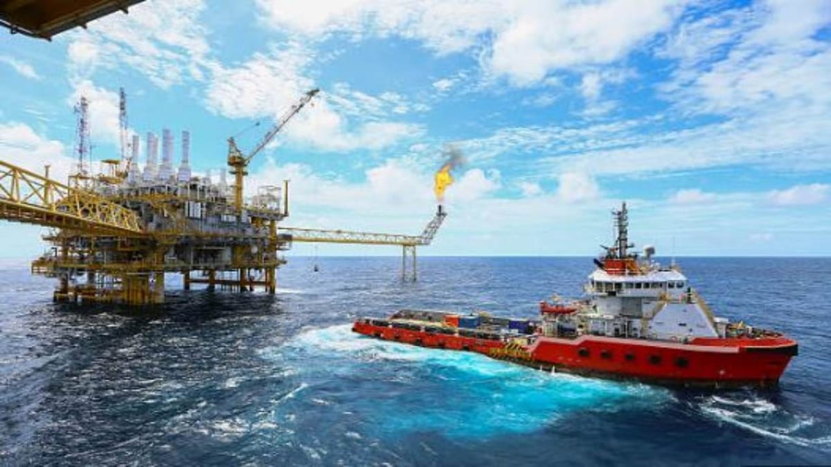 Career Tips : સમુદ્ર અને જહાજો સાથે છે પ્રેમ, તો કરો બીટેક-મરીન એન્જિનીયરિંગ, લાખોમાં છે સેલરી