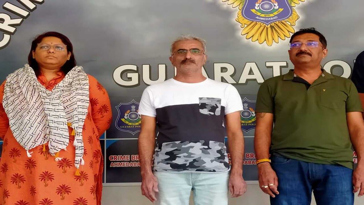 અમદાવાદમાં વ્યાજખોરો બેફામ, 10થી 40 ટકા વ્યાજ વસુલી મિલકત પચાવી પાડનારા 6 વ્યાજખોરો સામે ફરિયાદ, ત્રણની કરાઈ ધરપકડ